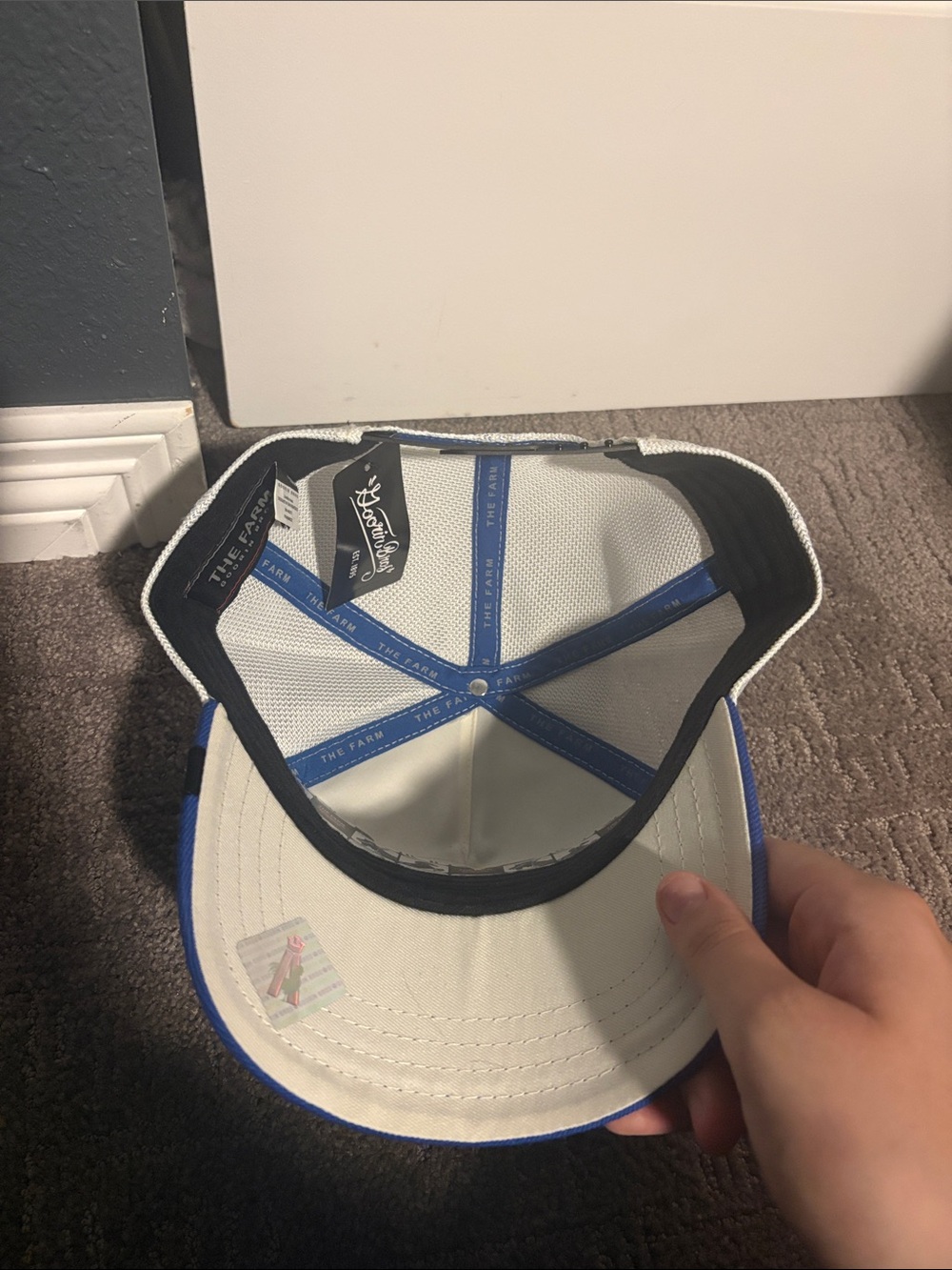 Goorin Bros Black Patch Hat with White Script Logo - Picture 2 of 4